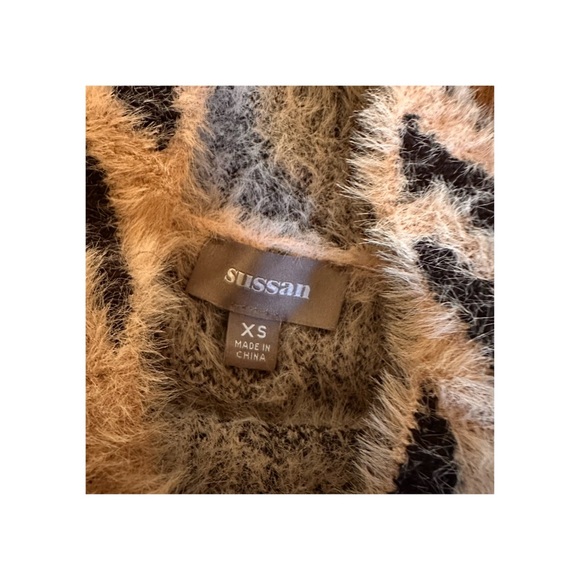 Sussan Oversized Fuzzy Animal Print Sweater - Picture 4 of 7